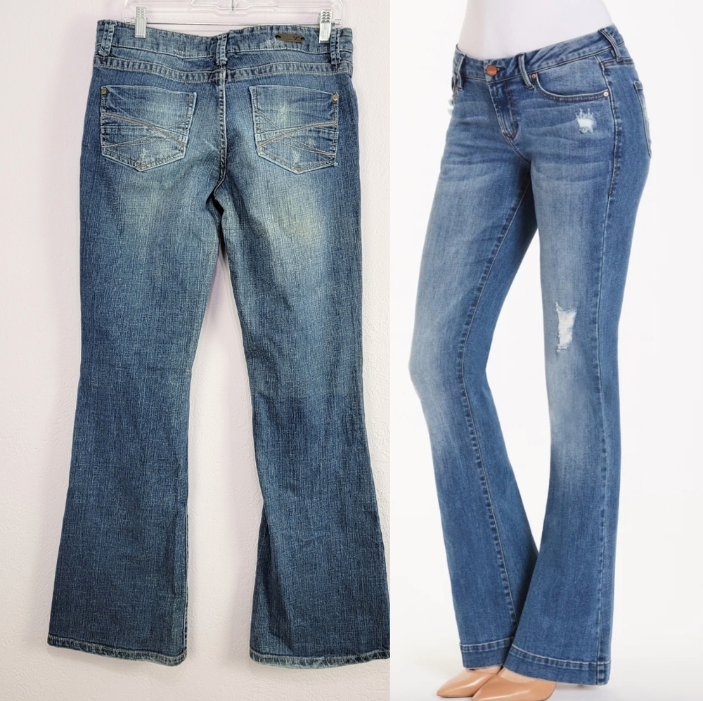 Vanity Distressed Low Rise Flare Jeans Size 30×35